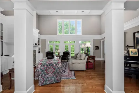 100 Kings Lane Tullahoma TN 37388