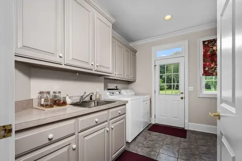 100 Kings Lane Tullahoma TN 37388