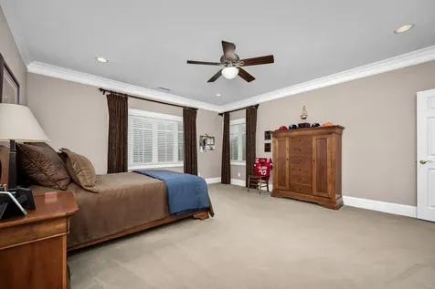 100 Kings Lane Tullahoma TN 37388