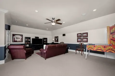 100 Kings Lane Tullahoma TN 37388