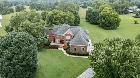 100 Kings Lane Tullahoma TN 37388