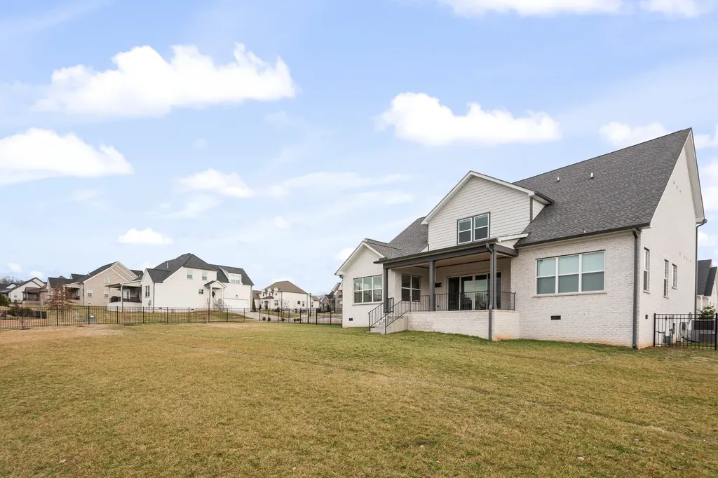 805 Regimental Drive Hermitage TN 37076