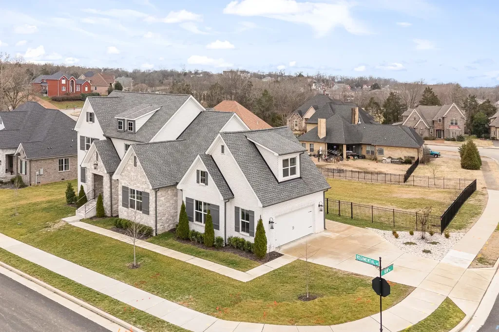805 Regimental Drive Hermitage TN 37076