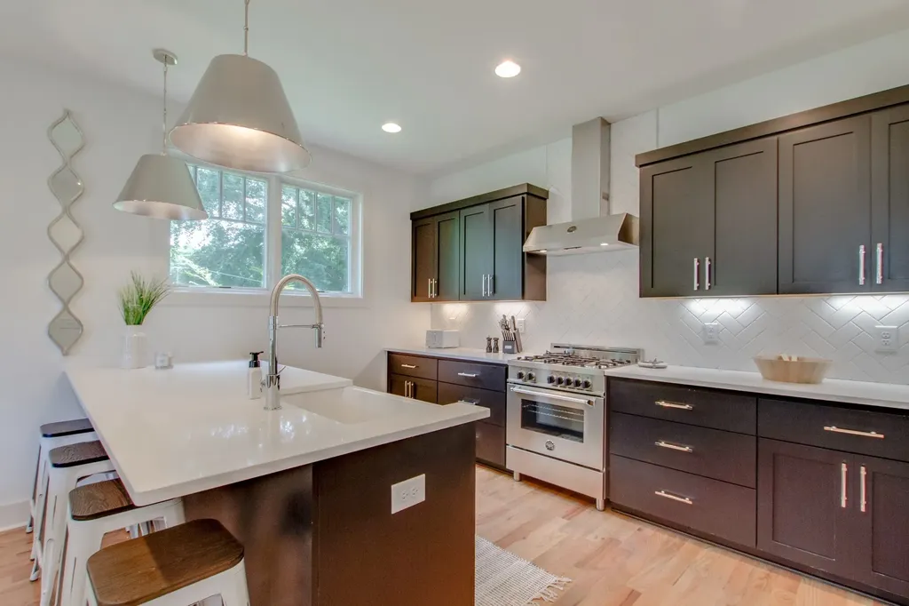 1813 Beech Avenue Nashville TN 37203
