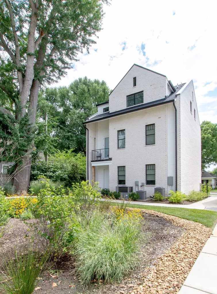 1813 Beech Avenue Nashville TN 37203