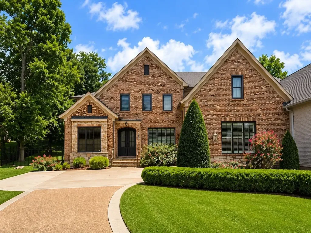 3700 Benham Avenue Nashville TN 37215