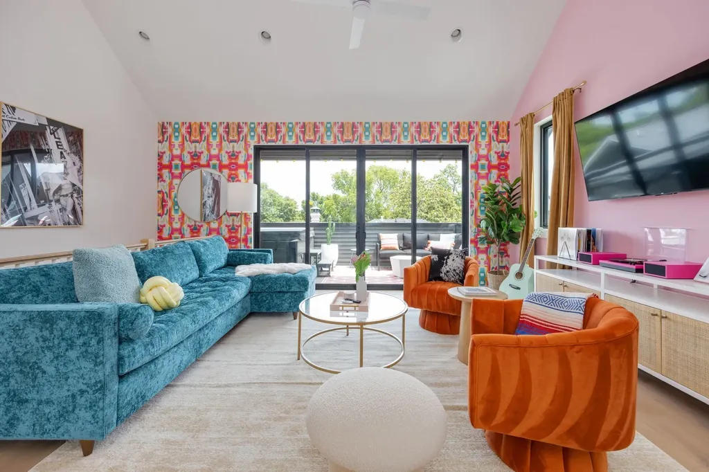 1501 16th Ave, S Nashville TN 37212