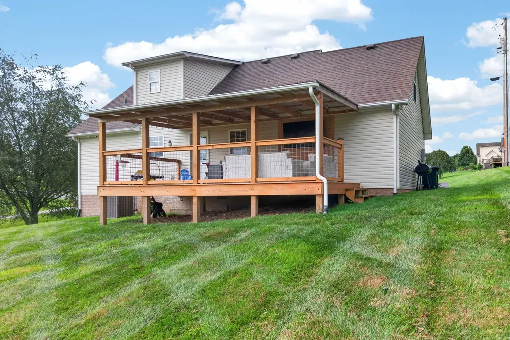 1755 Bouton Drive Cookeville TN 38501