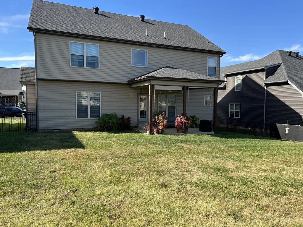 1134 N Ja Tate Drive Clarksville TN 37043