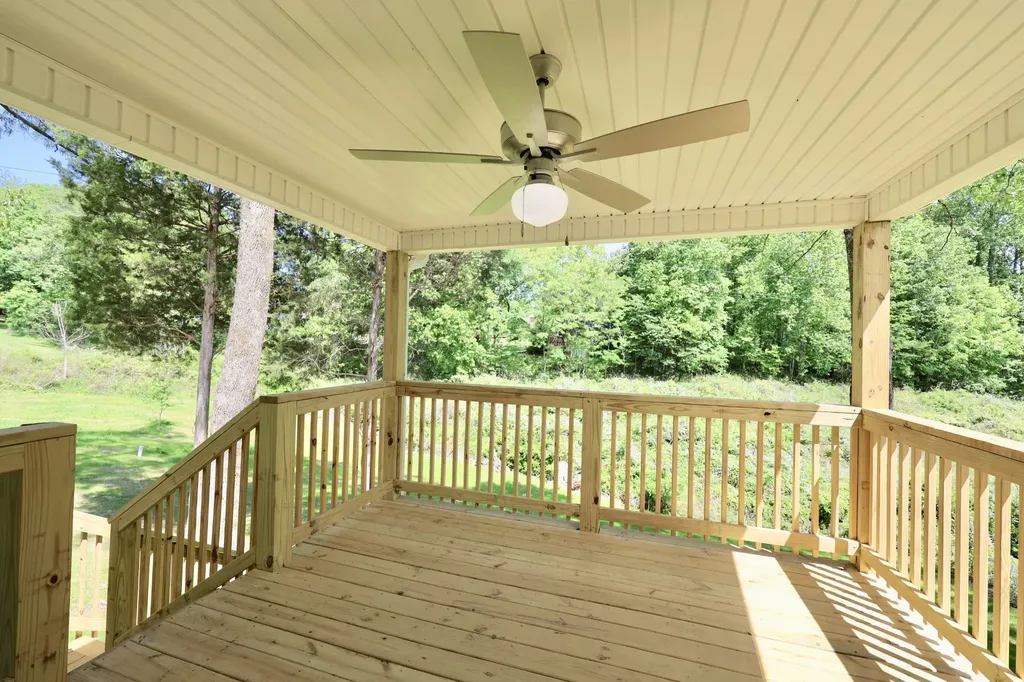 2013 Rosemary Drive Clarksville TN 37042