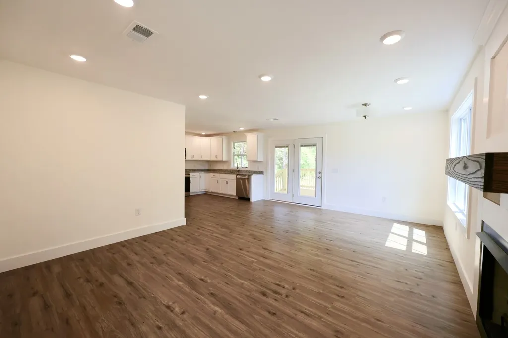 2013 Rosemary Drive Clarksville TN 37042