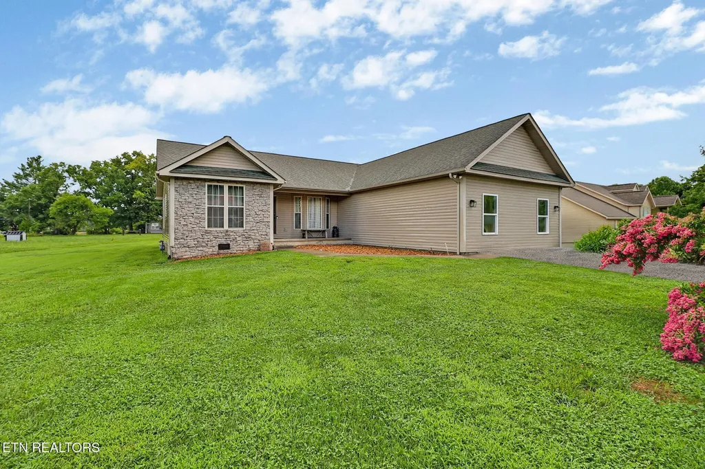 67 Lakyn Drive Crossville TN 38571