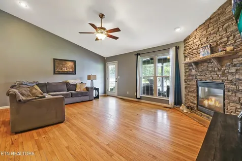 67 Lakyn Drive Crossville TN 38571