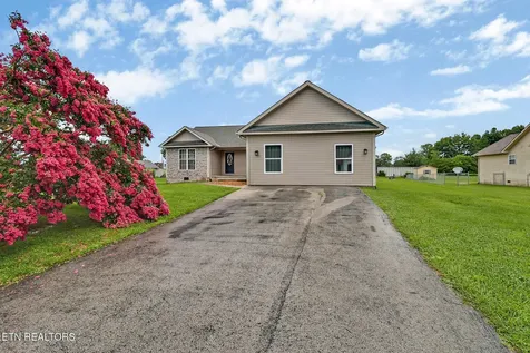 67 Lakyn Drive Crossville TN 38571