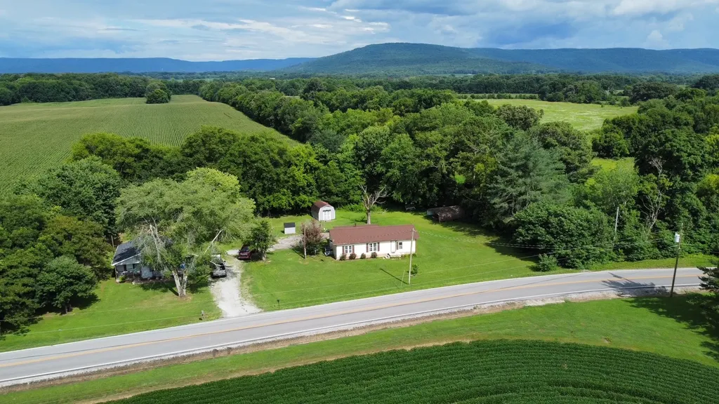 990 Rutledge Ford Road Decherd TN 37324