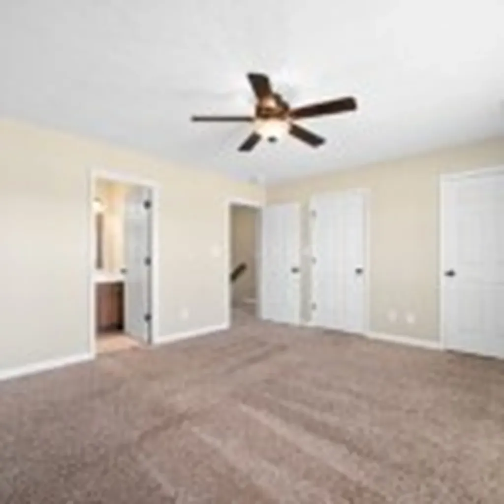 202 W Watson Pointe Clarksville TN 37043