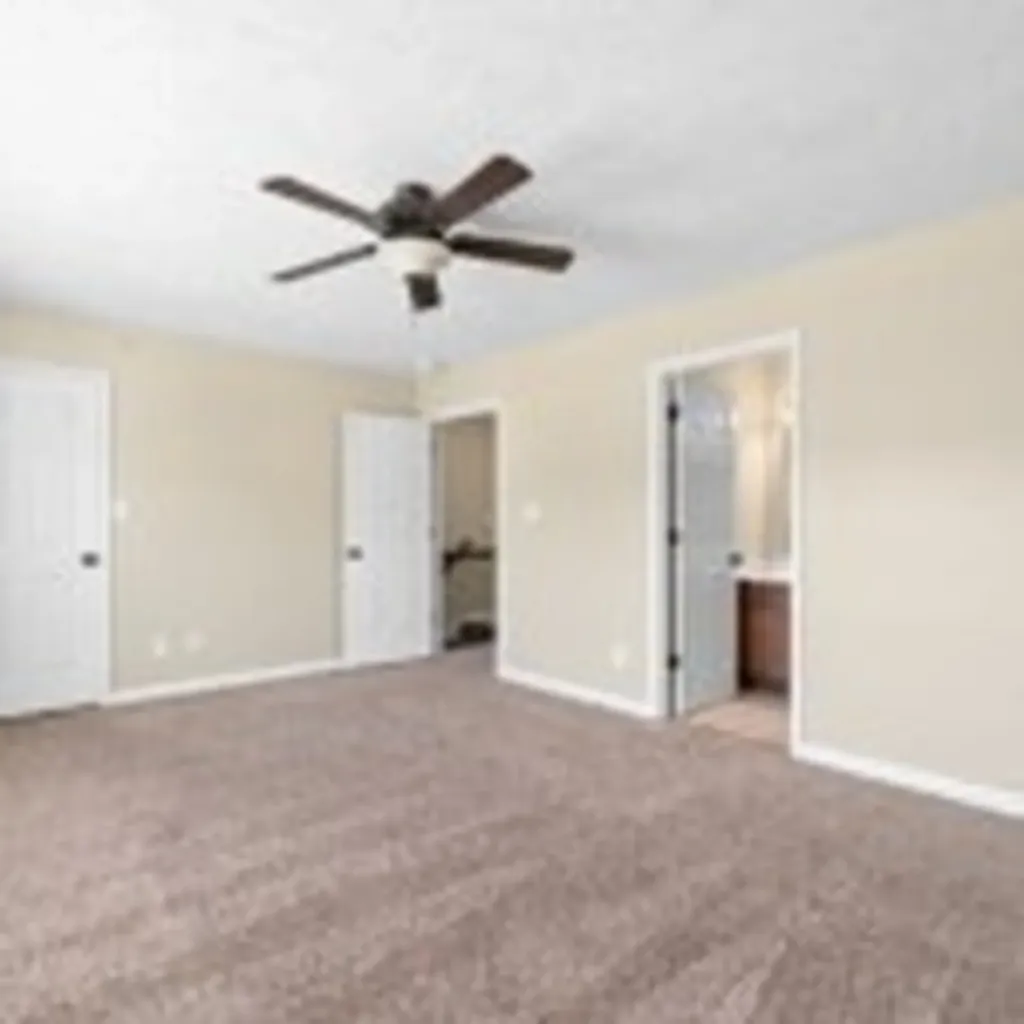 202 W Watson Pointe Clarksville TN 37043