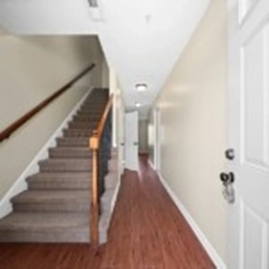 202 W Watson Pointe Clarksville TN 37043