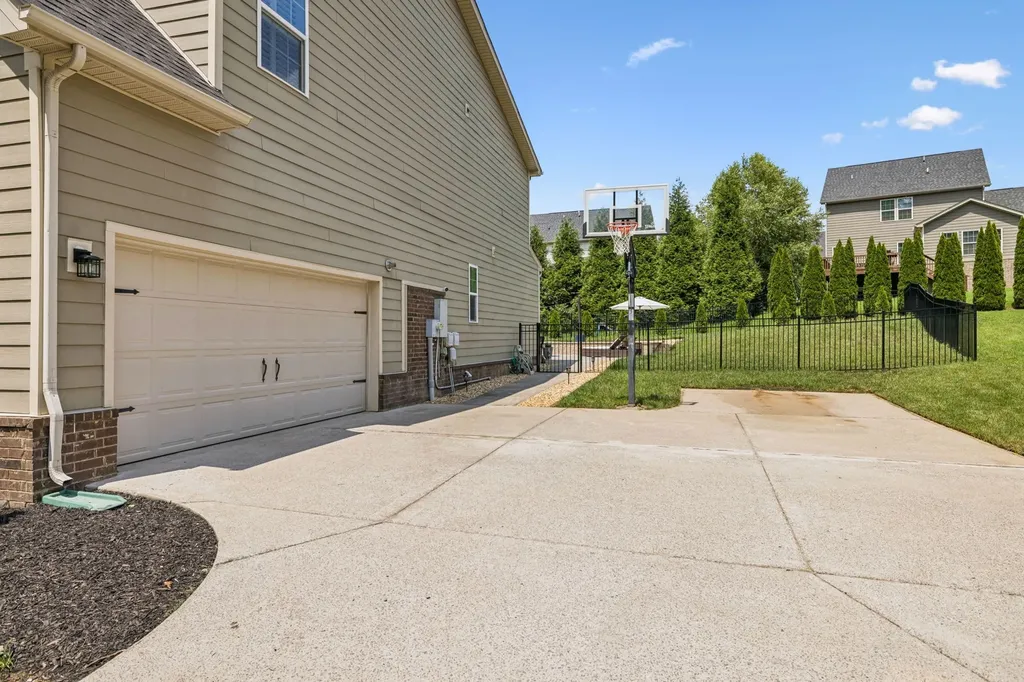 4011 Mossy Rock Lane Franklin TN 37064