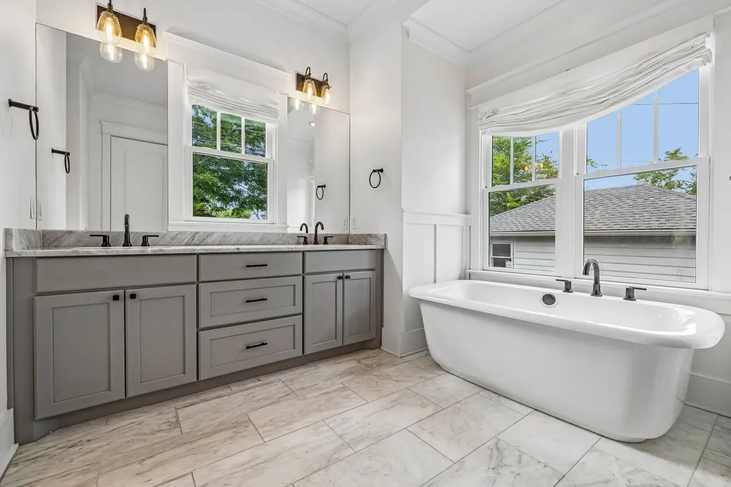 124B Lincoln Court Nashville TN 37205