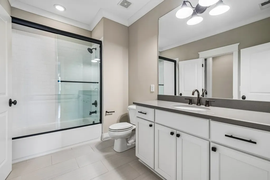 124B Lincoln Court Nashville TN 37205