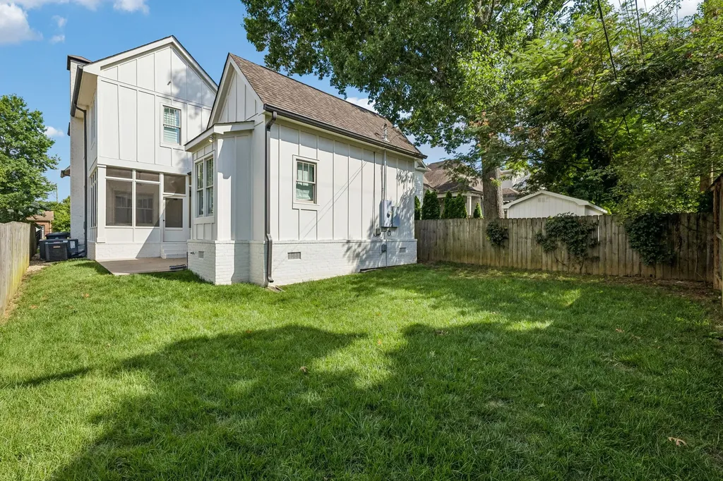 124B Lincoln Court Nashville TN 37205