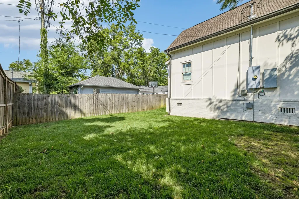 124B Lincoln Court Nashville TN 37205