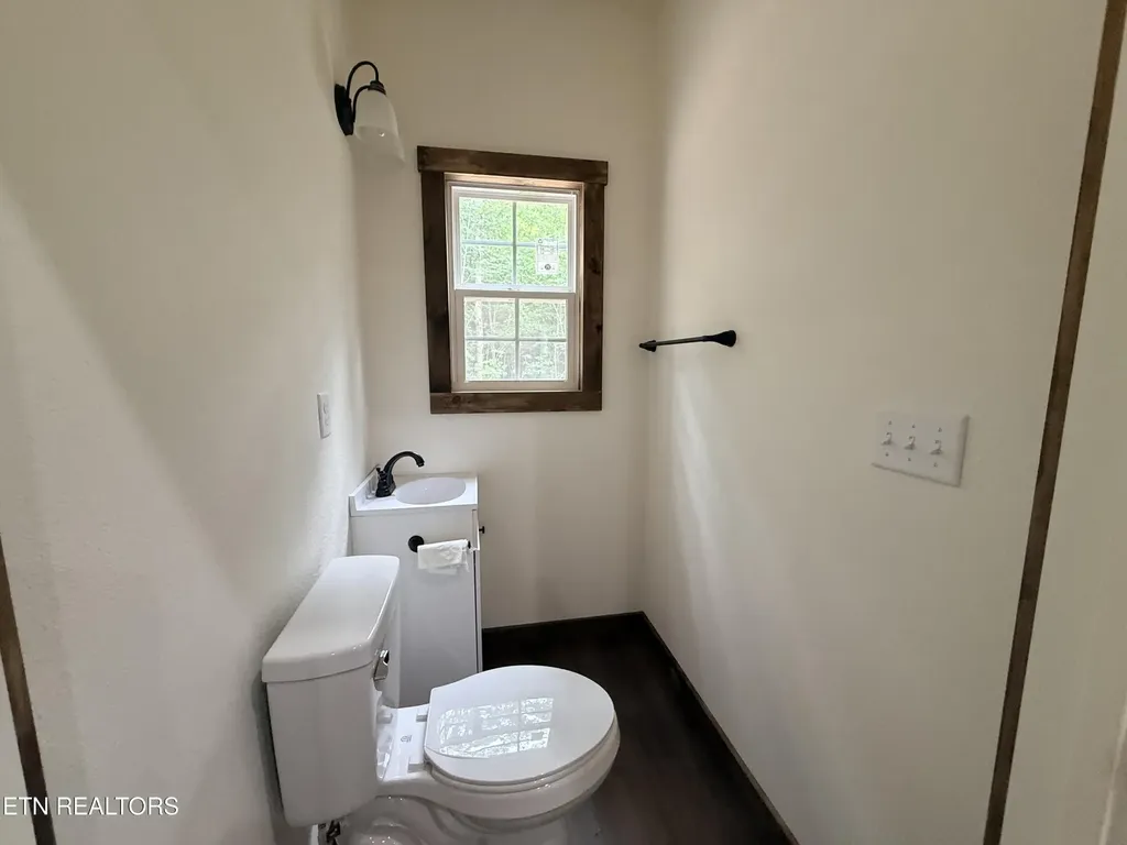 831 Remington Road Jamestown TN 38556