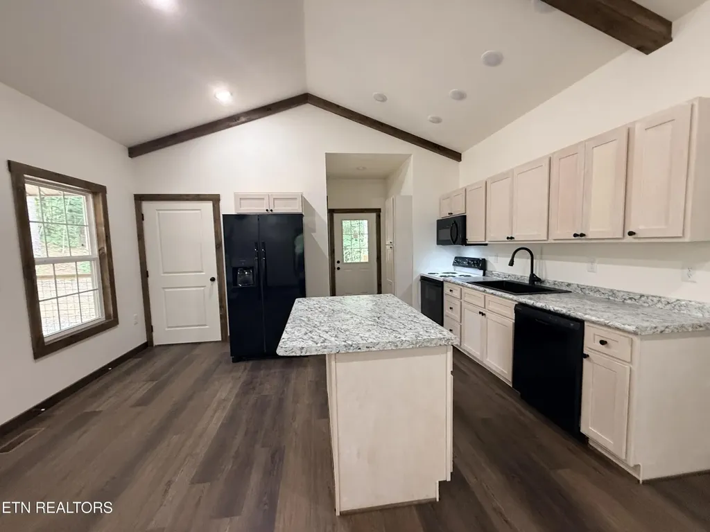 831 Remington Road Jamestown TN 38556