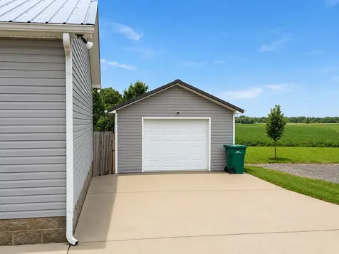 383 Strawberry Drive Winchester TN 37398