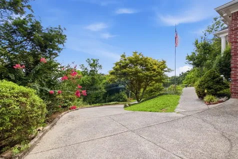 7813 Indian Springs Drive Nashville TN 37221