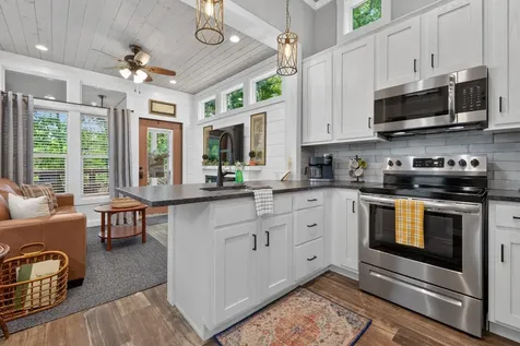 25 White Oak Trail Monteagle TN 37356