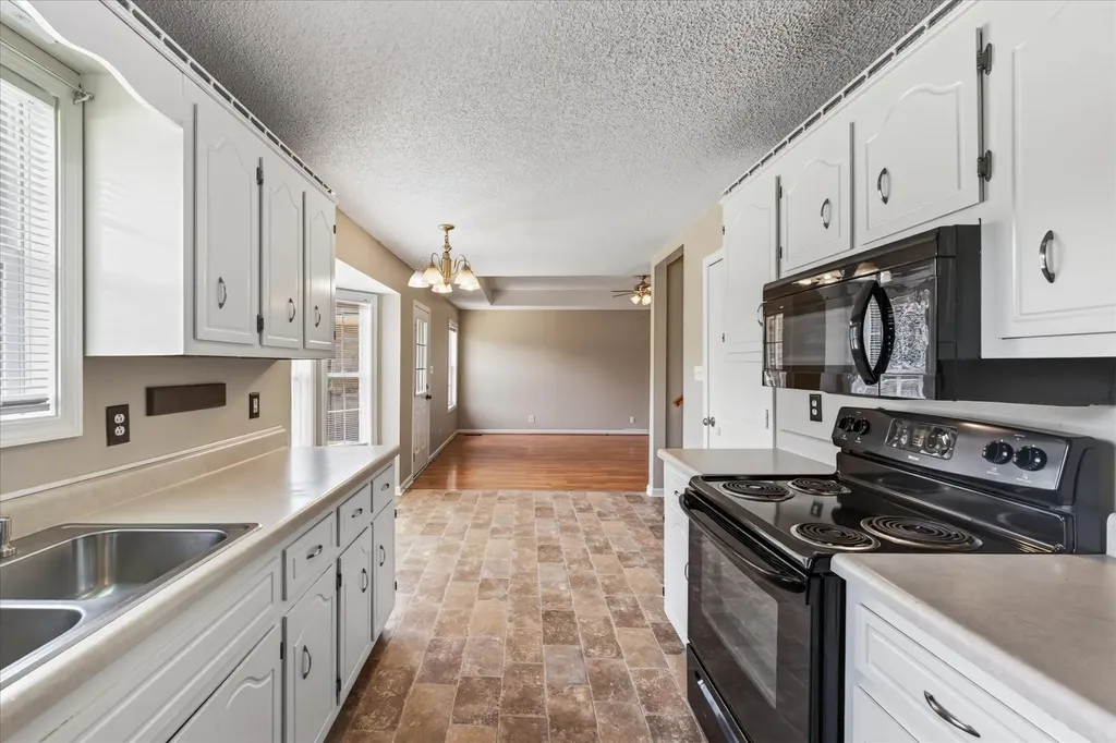 3723 Heather Drive Clarksville TN 37042