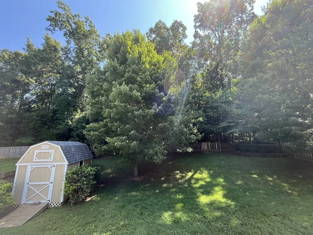 668 Winding Bluff Way Clarksville TN 37040