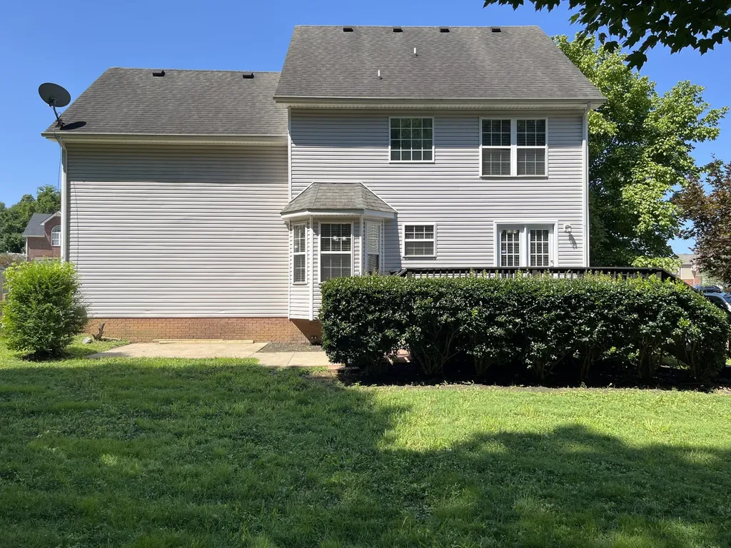 668 Winding Bluff Way Clarksville TN 37040