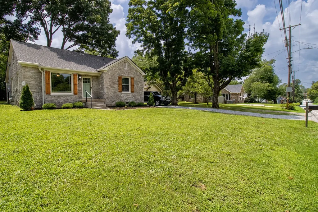269 E Eastland Street Gallatin TN 37066