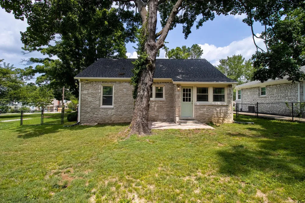 269 E Eastland Street Gallatin TN 37066
