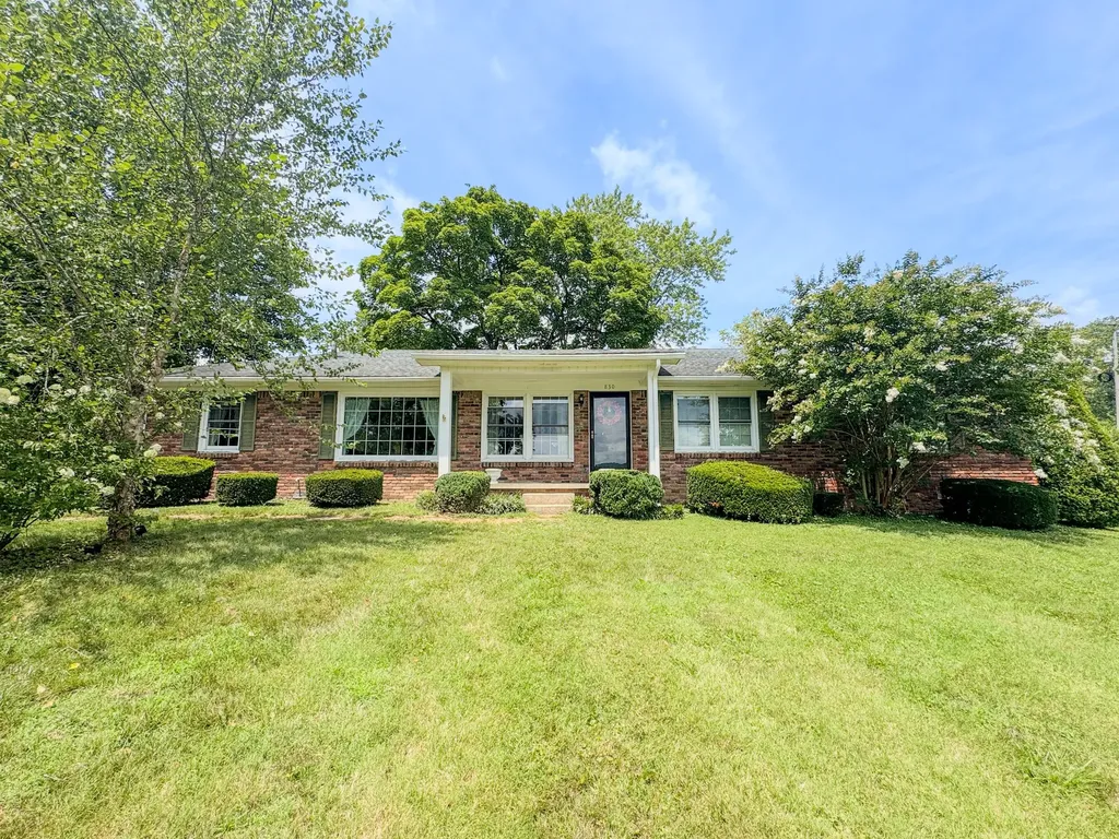 830 Royal Elm Circle Hartsville TN 37074