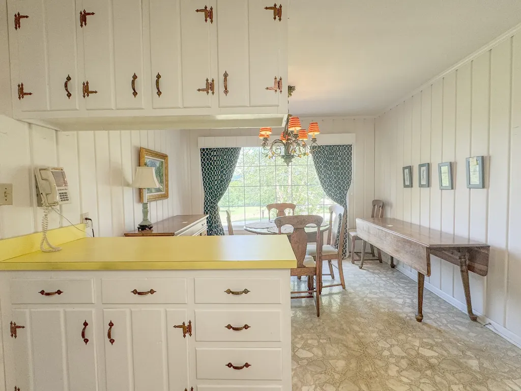 830 Royal Elm Circle Hartsville TN 37074