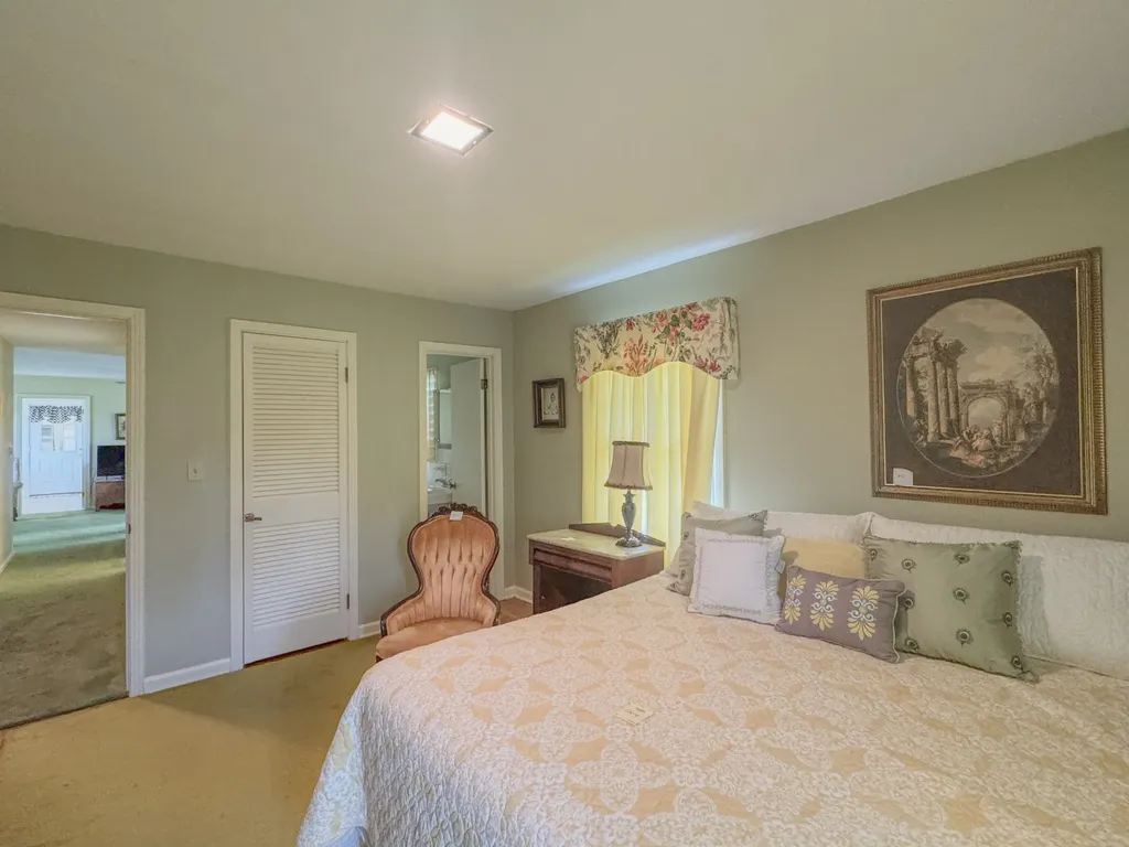 830 Royal Elm Circle Hartsville TN 37074