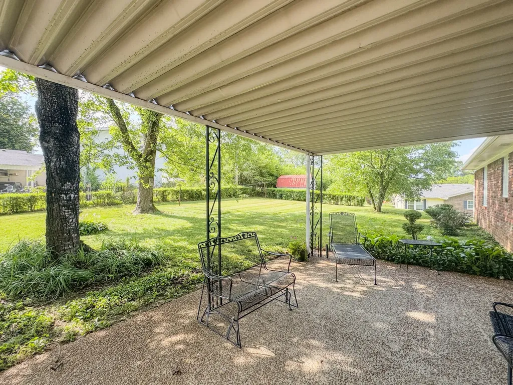 830 Royal Elm Circle Hartsville TN 37074