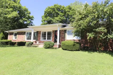 830 Royal Elm Circle Hartsville TN 37074