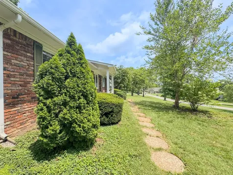 830 Royal Elm Circle Hartsville TN 37074