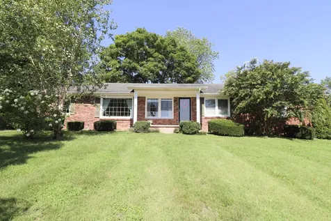 830 Royal Elm Circle Hartsville TN 37074