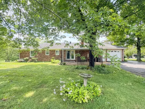 830 Royal Elm Circle Hartsville TN 37074
