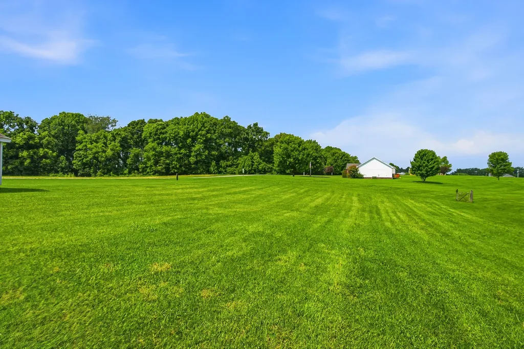 5204 Highway 161 Springfield TN 37172