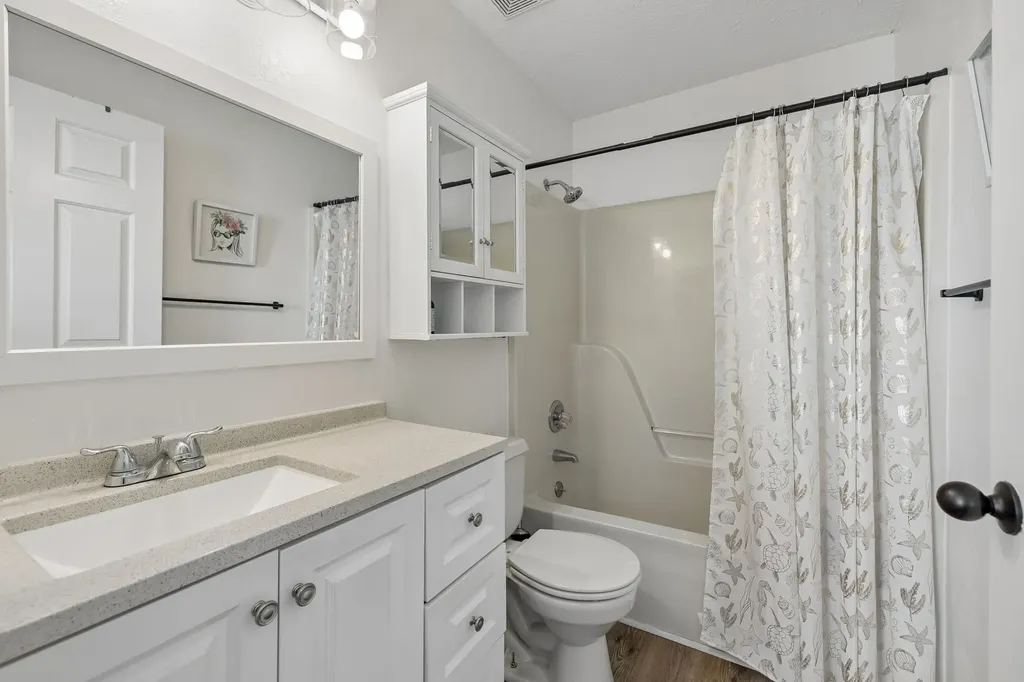 115 Robert Avenue White House TN 37188