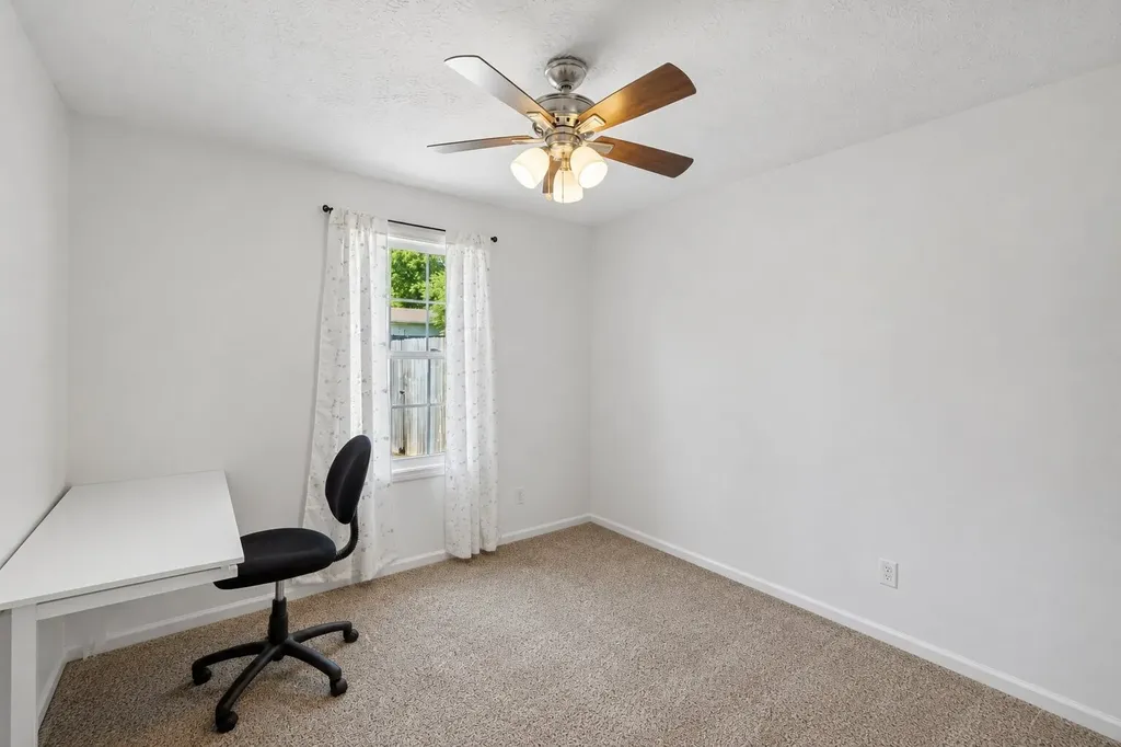 115 Robert Avenue White House TN 37188