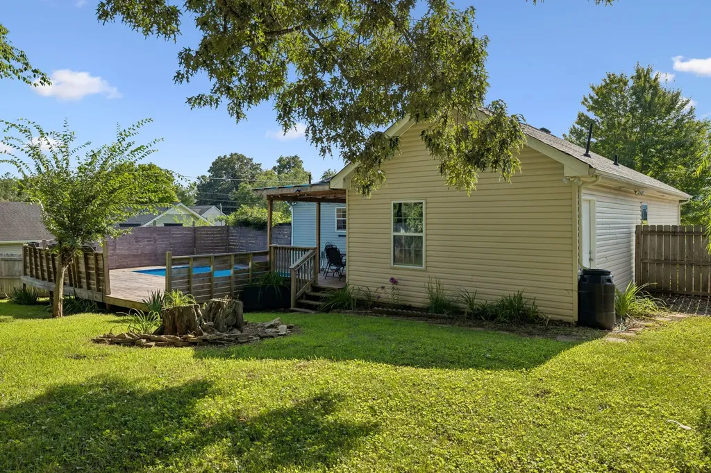115 Robert Avenue White House TN 37188