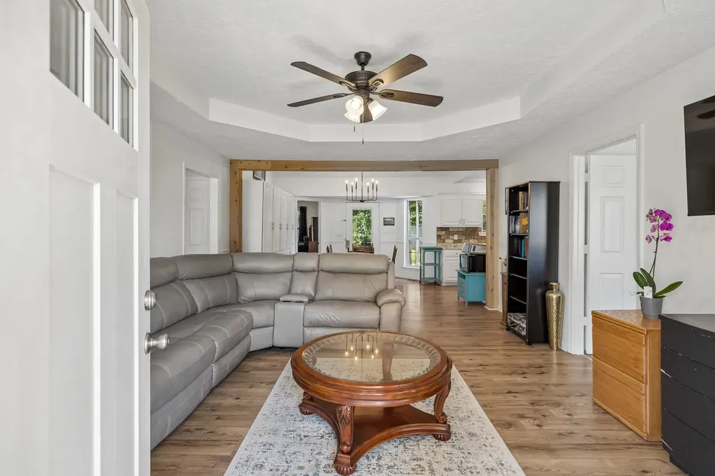 115 Robert Avenue White House TN 37188